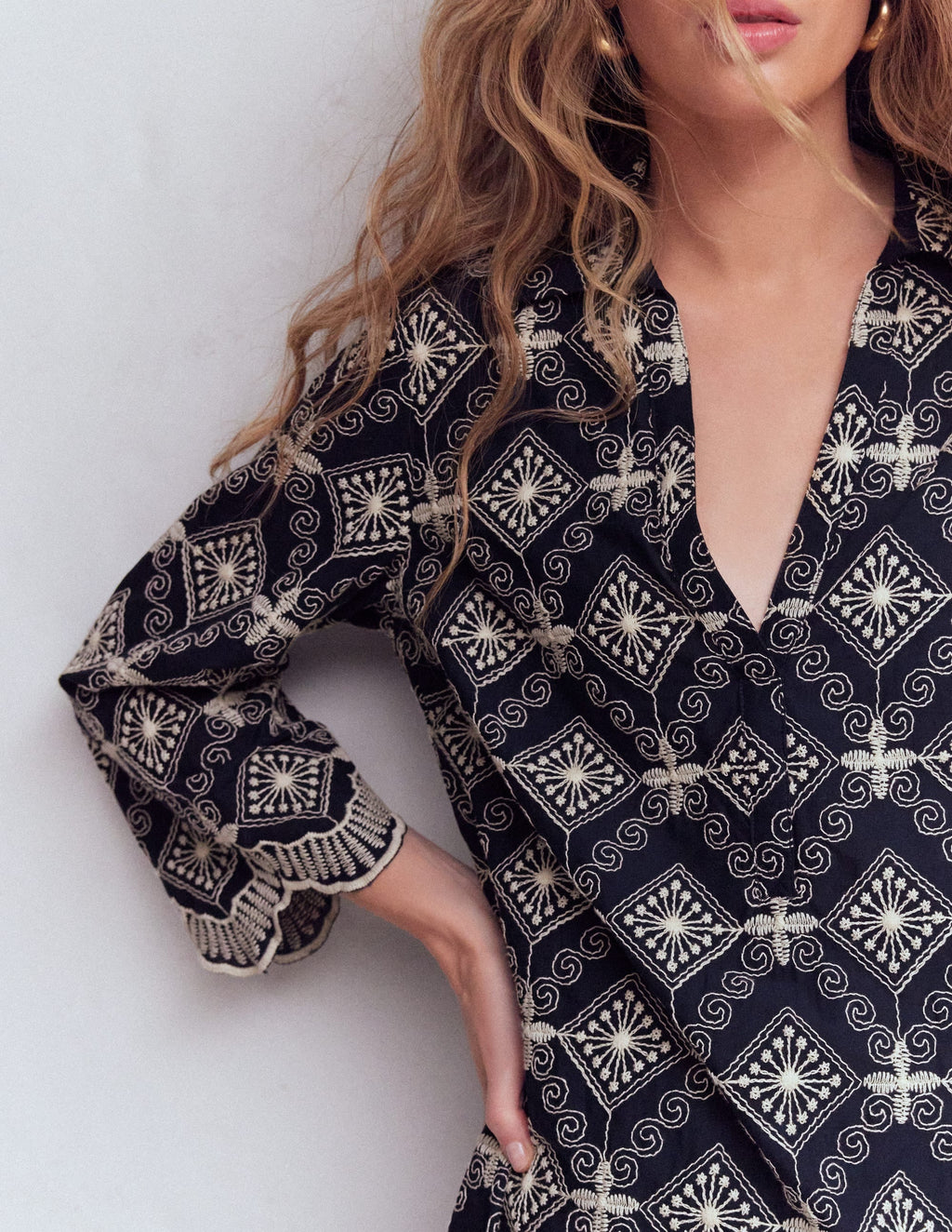 Carmen Broderie Short Dress-Navy Broderie